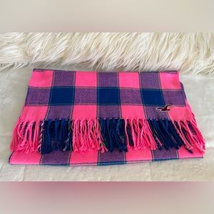 💜Hollister Winter scarf